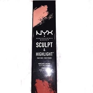 NWT! NYX cinnamon peach sculpt and highlight